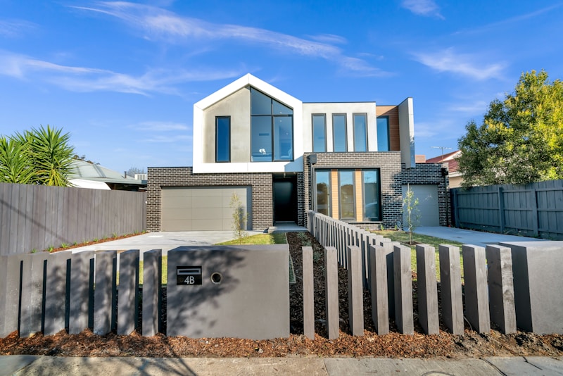 Renovated 3BR with Maid Room